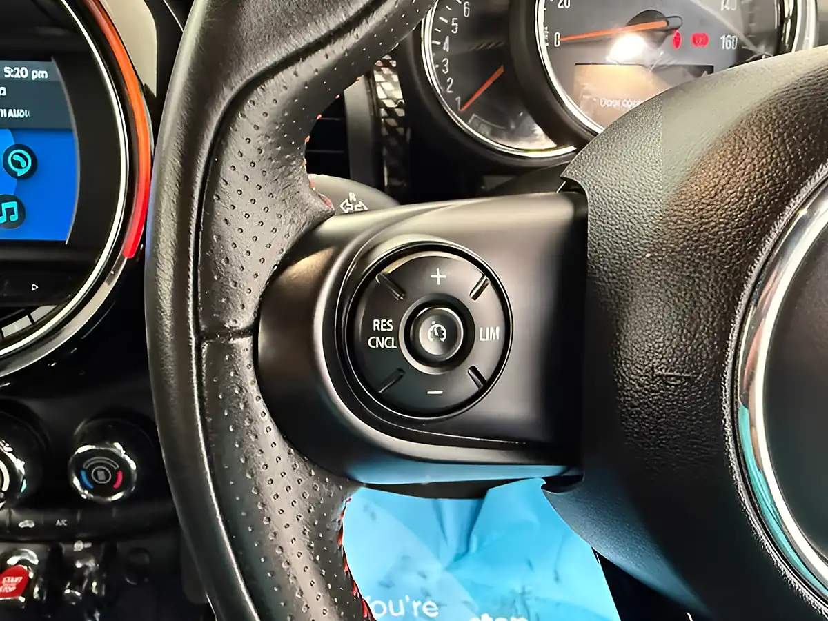 Used 2019 MINI Hatch Sport White - Interior and Exterior details 18