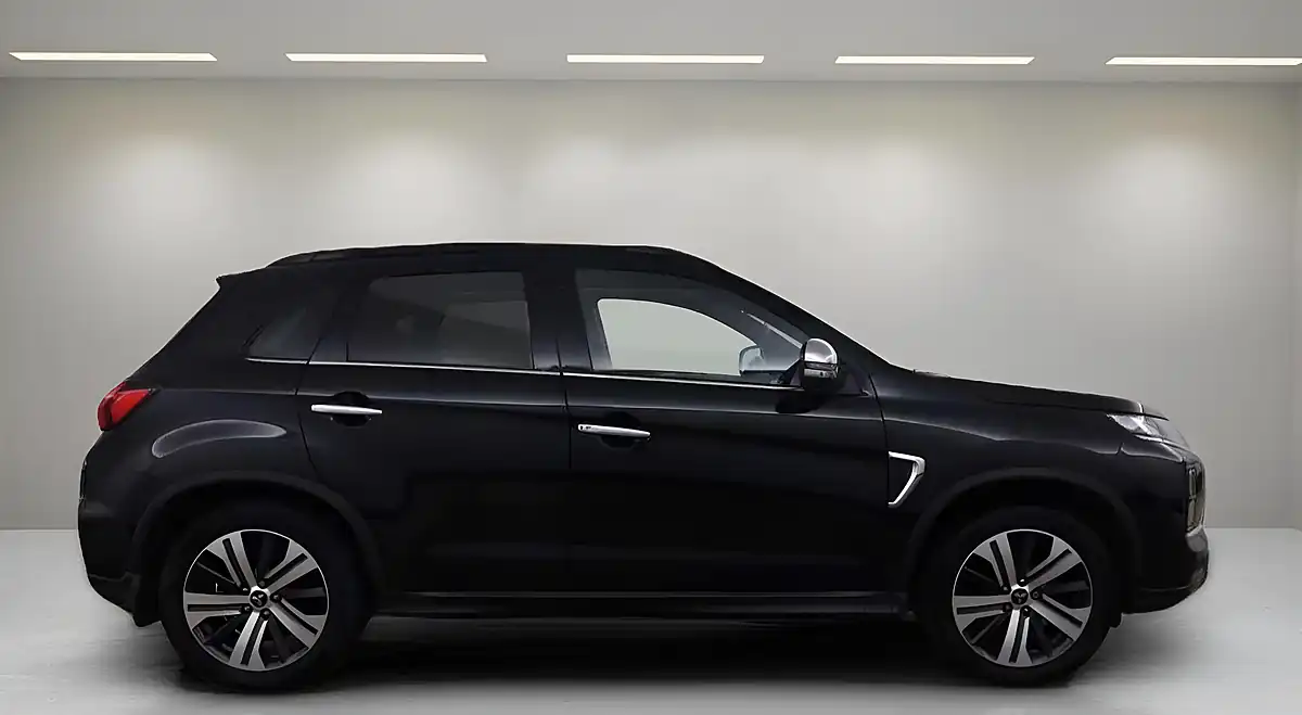 Used 2019 Mitsubishi Asx Exceed Black - Interior and Exterior details 3
