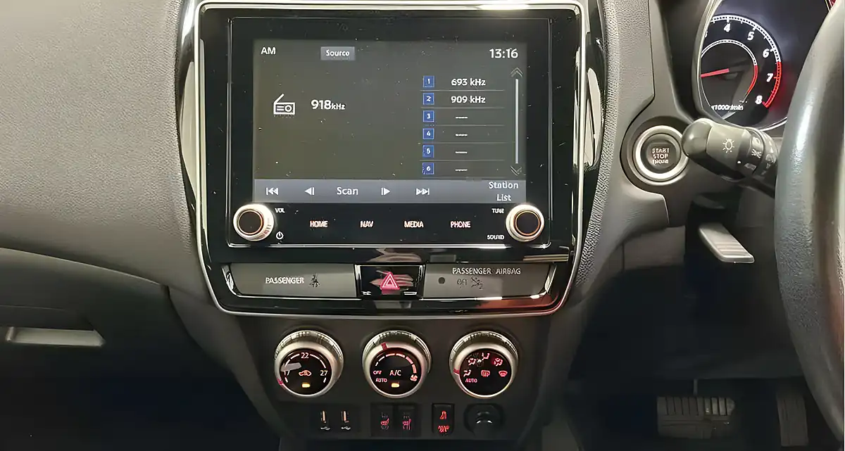 Used 2019 Mitsubishi Asx Exceed Black - Interior and Exterior details 8