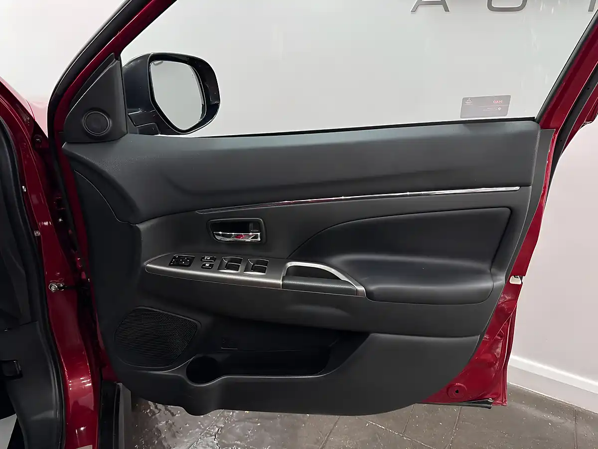Used 2019 Mitsubishi Asx Exceed Red - Interior and Exterior details 13
