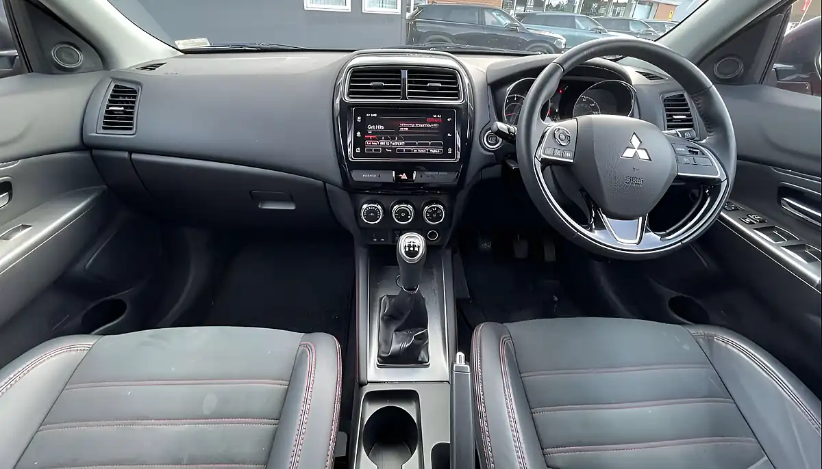 Used 2019 Mitsubishi Asx Juro Red - Interior and Exterior details 8