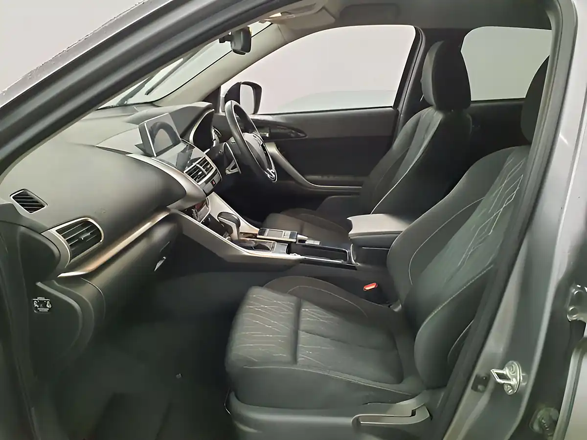 Used 2019 Mitsubishi Eclipse Cross 3 Atlantic Grey - Interior and Exterior details 10
