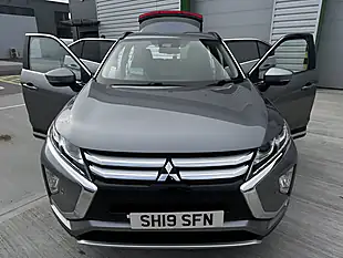 Used 2019 Mitsubishi Eclipse Cross 3 Grey - Interior and Exterior details 10