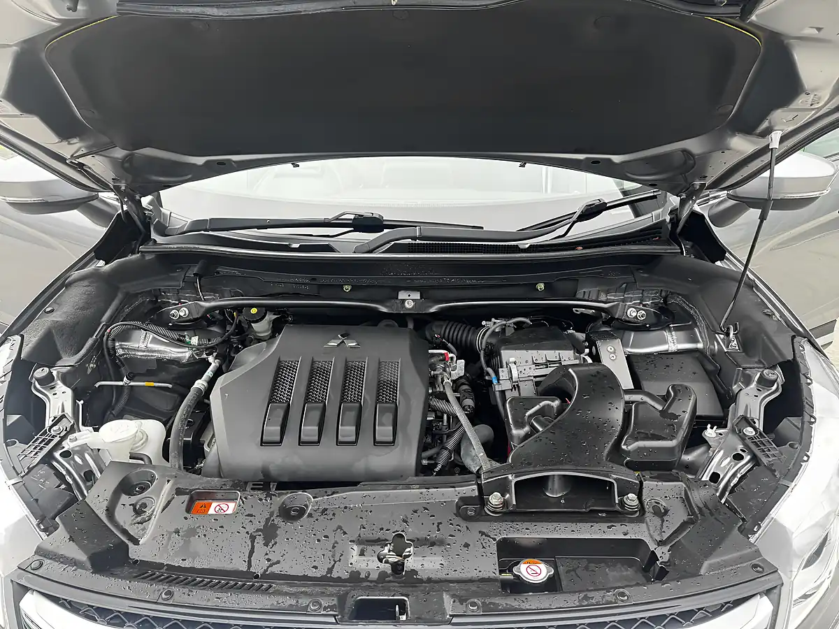 Used 2019 Mitsubishi Eclipse Cross 3 Grey - Interior and Exterior details 15