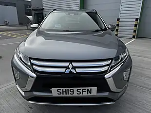 Used 2019 Mitsubishi Eclipse Cross 3 Grey - Interior and Exterior details 8