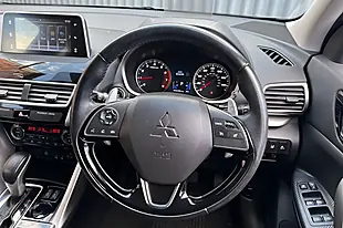 Used 2019 Mitsubishi Eclipse Cross 3 Grey - Interior and Exterior details 10