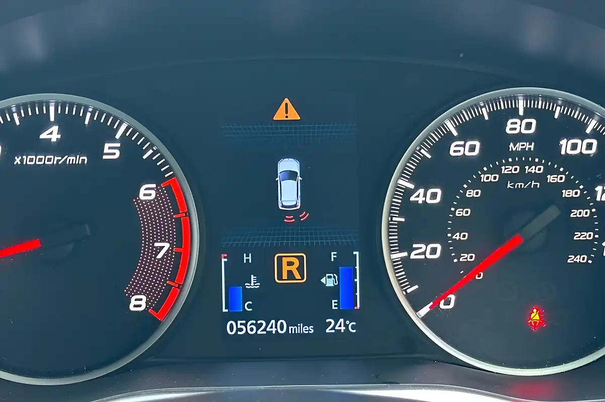 Used 2019 Mitsubishi Eclipse Cross 3 Grey - Interior and Exterior details 19