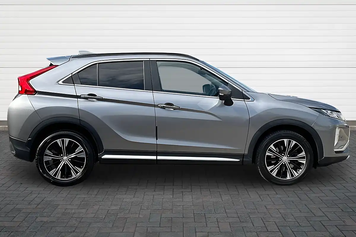 Used 2019 Mitsubishi Eclipse Cross 3 Grey - Interior and Exterior details 2
