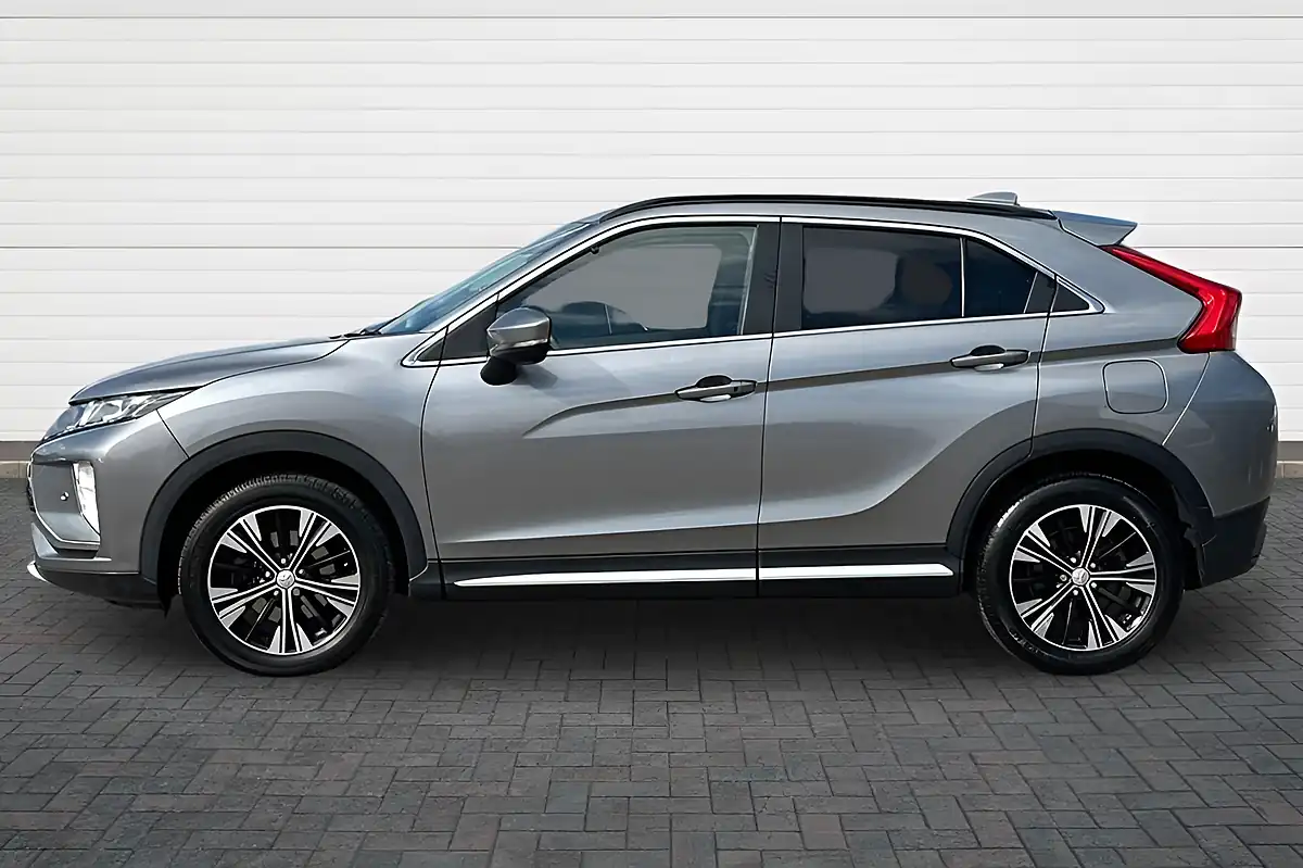 Used 2019 Mitsubishi Eclipse Cross 3 Grey - Interior and Exterior details 6