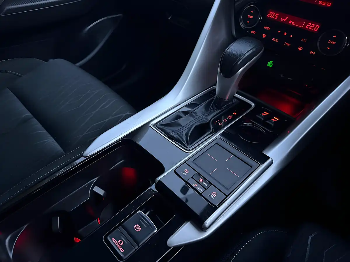 Used 2019 Mitsubishi Eclipse Cross 3 - Interior and Exterior details 19