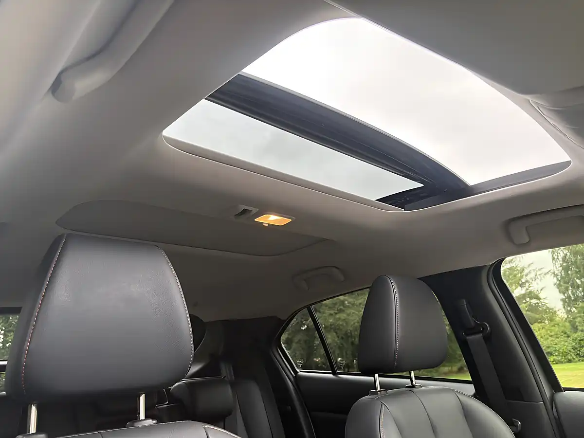 Used 2019 Mitsubishi Eclipse Cross 4 Grey - Interior and Exterior details 10
