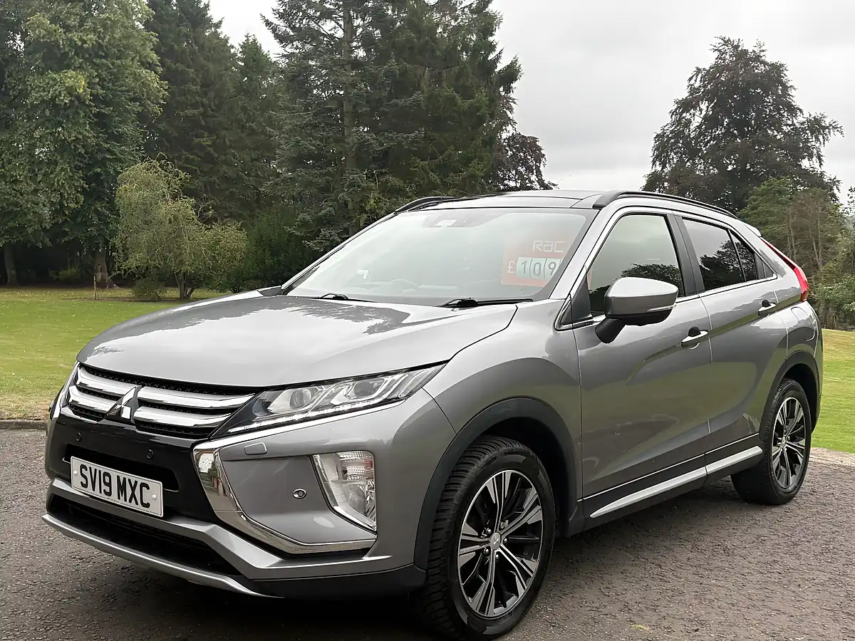 Used 2019 Mitsubishi Eclipse Cross 4 Grey - Interior and Exterior details 2
