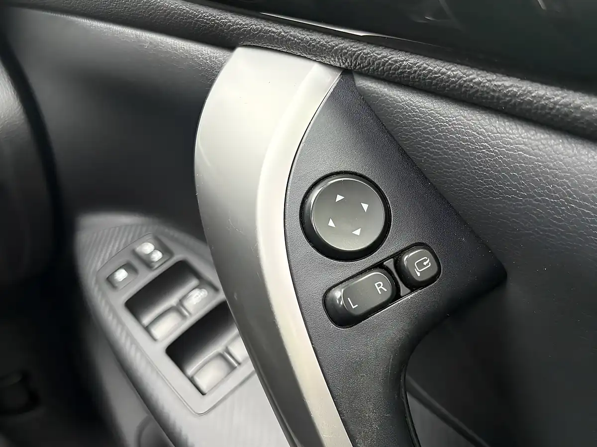 Used 2019 Mitsubishi Eclipse Cross 4 Grey - Interior and Exterior details 20