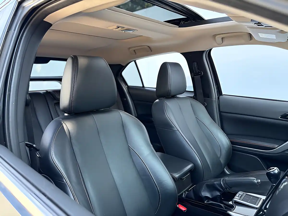 Used 2019 Mitsubishi Eclipse Cross Black Amethyst Black - Interior and Exterior details 11