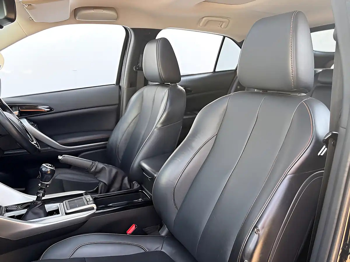 Used 2019 Mitsubishi Eclipse Cross Black Amethyst Black - Interior and Exterior details 9