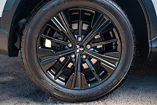 Used 2019 Mitsubishi Eclipse Cross Black Frost White - Interior and Exterior details 14