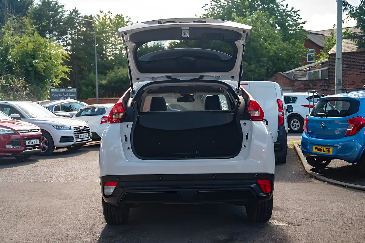 Used 2019 Mitsubishi Eclipse Cross Black Frost White - Interior and Exterior details 15