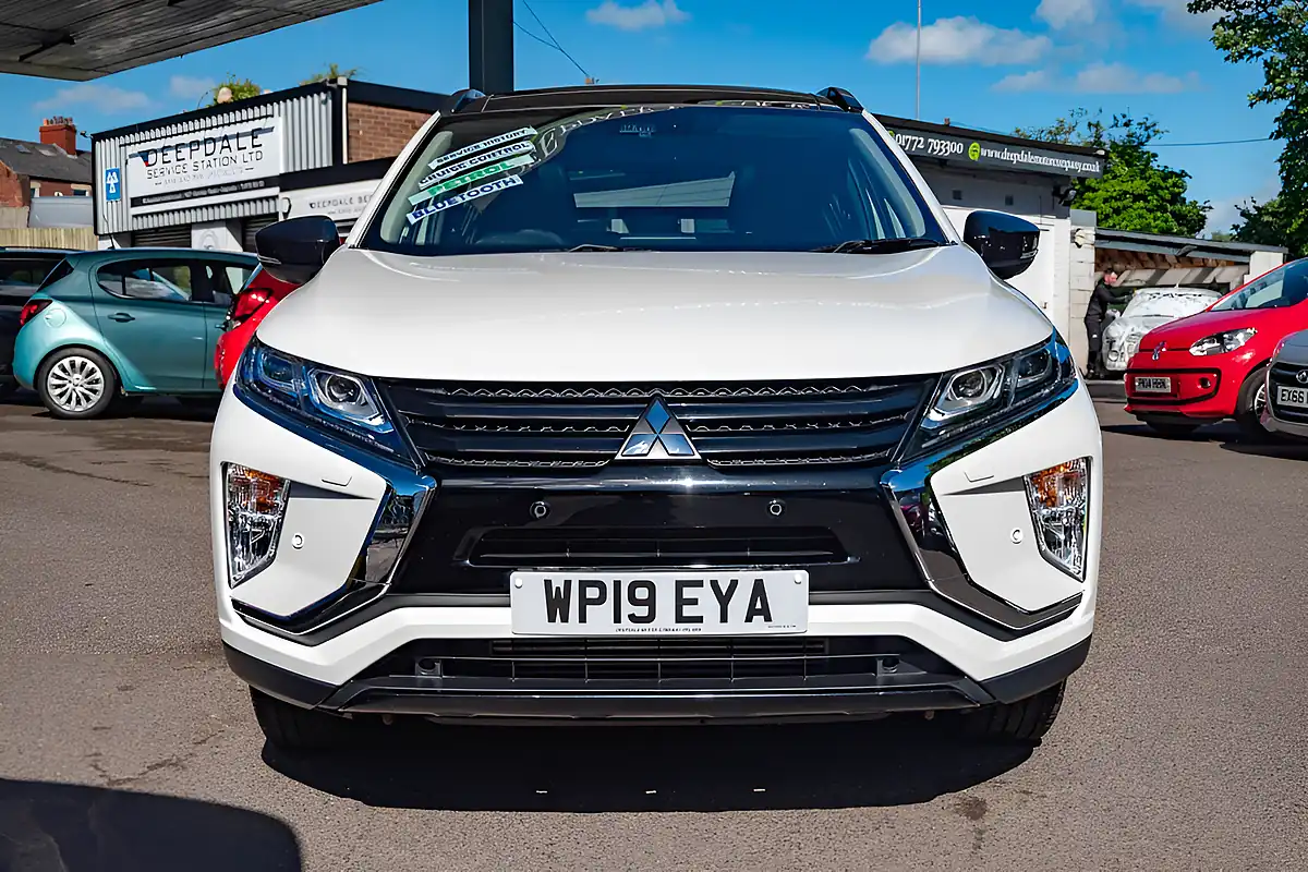 Used 2019 Mitsubishi Eclipse Cross Black Frost White - Interior and Exterior details 3