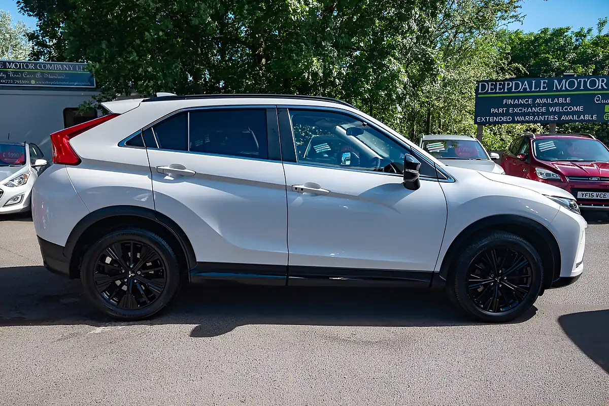 Used 2019 Mitsubishi Eclipse Cross Black Frost White - Interior and Exterior details 9