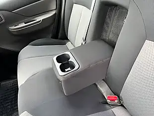 Used 2019 Mitsubishi L200 4Life Black - Interior and Exterior details 13