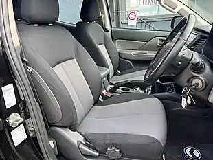 Used 2019 Mitsubishi L200 4Life Black - Interior and Exterior details 18