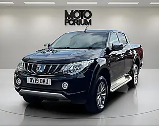 Used 2019 Mitsubishi L200 Barbarian Black - Interior and Exterior details 10