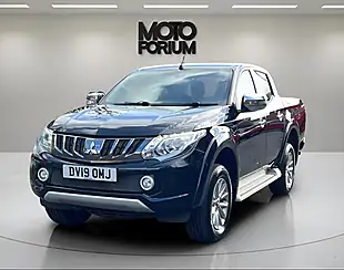 Used 2019 Mitsubishi L200 Barbarian Black - Interior and Exterior details 11