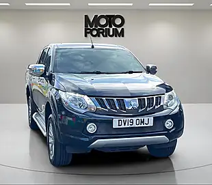 Used 2019 Mitsubishi L200 Barbarian Black - Interior and Exterior details 7