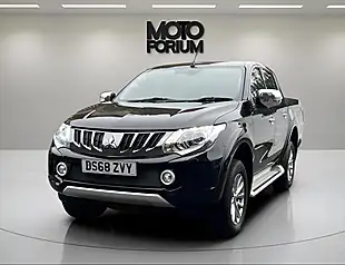 Used 2019 Mitsubishi L200 Barbarian Black - Interior and Exterior details 15