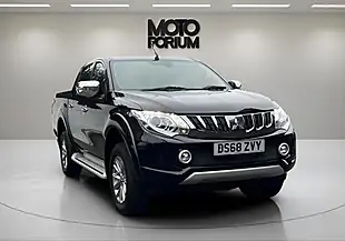 Used 2019 Mitsubishi L200 Barbarian Black - Interior and Exterior details 6