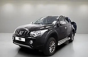 Used 2019 Mitsubishi L200 Barbarian Black - Interior and Exterior details 2