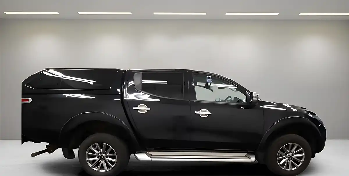 Used 2019 Mitsubishi L200 Barbarian Black - Interior and Exterior details 3