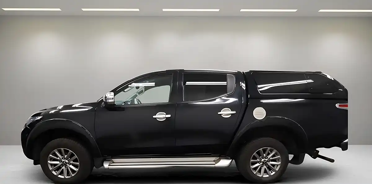 Used 2019 Mitsubishi L200 Barbarian Black - Interior and Exterior details 4