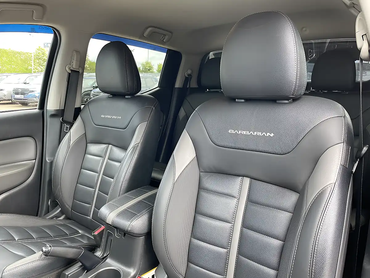 Used 2019 Mitsubishi L200 Barbarian Black - Interior and Exterior details 10