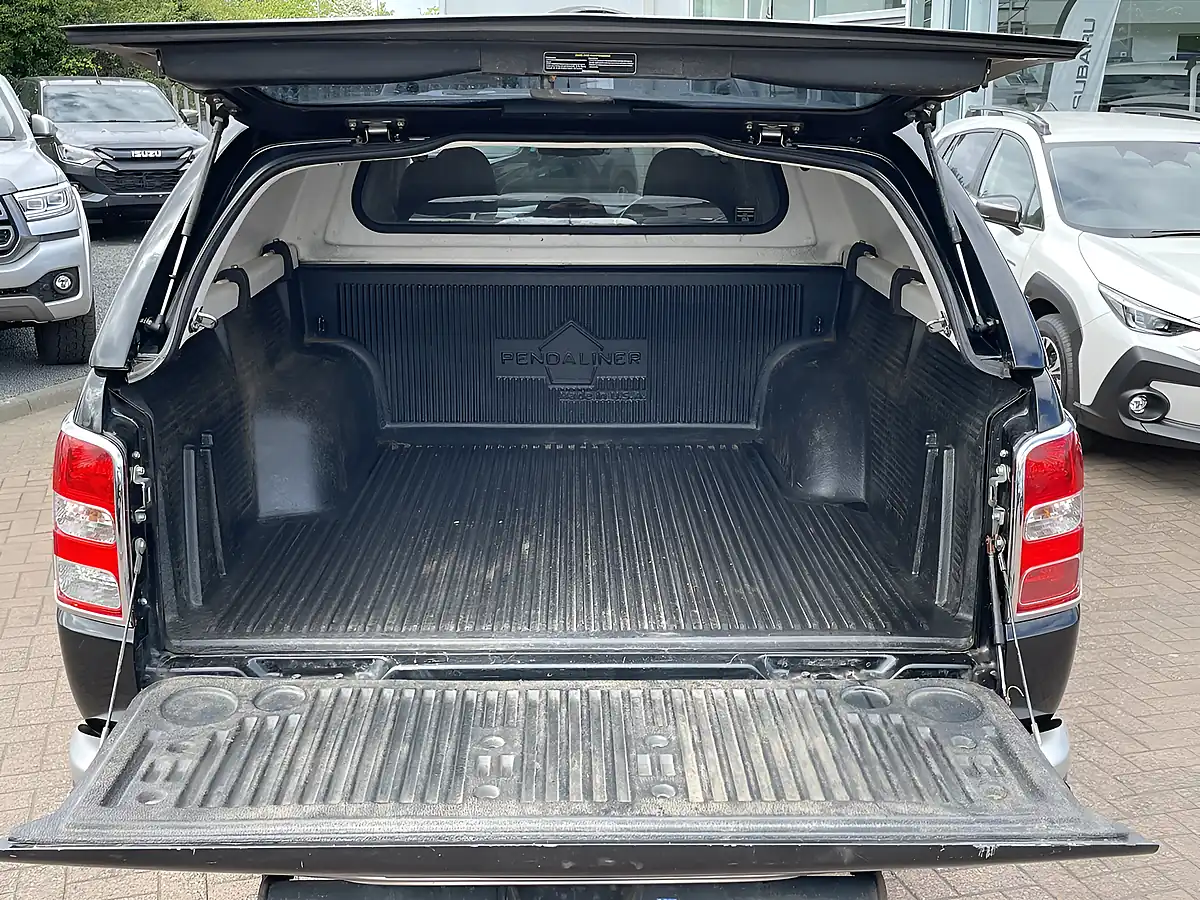 Used 2019 Mitsubishi L200 Barbarian Black - Interior and Exterior details 6