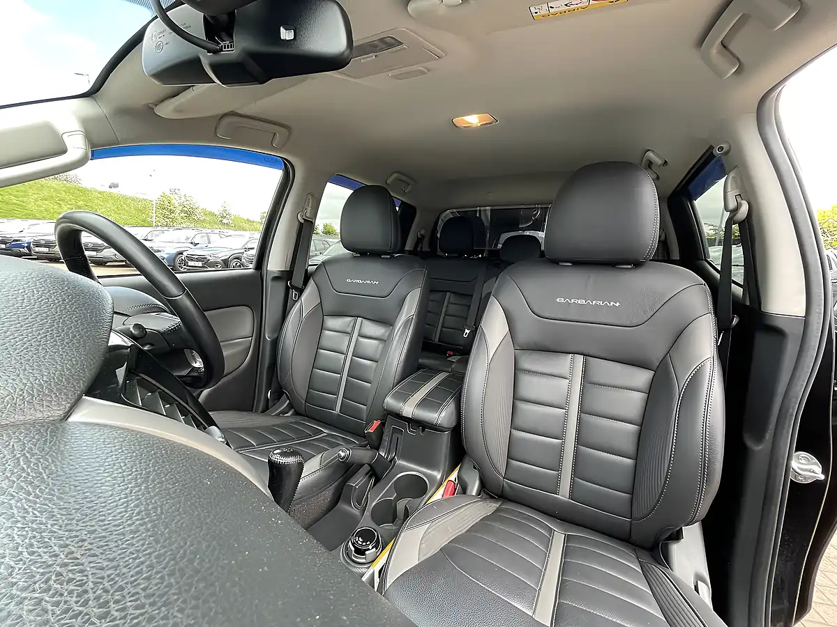 Used 2019 Mitsubishi L200 Barbarian Black - Interior and Exterior details 9
