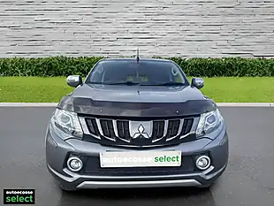 Used 2019 Mitsubishi L200 Barbarian Grey - Interior and Exterior details 11