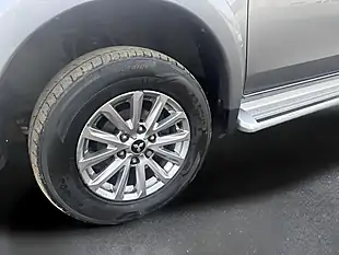 Used 2019 Mitsubishi L200 Barbarian Grey - Interior and Exterior details 16