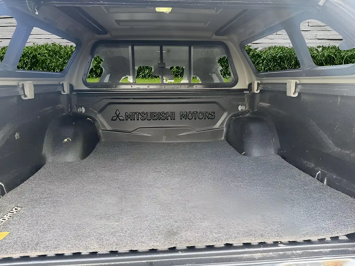 Used 2019 Mitsubishi L200 Barbarian Grey - Interior and Exterior details 20