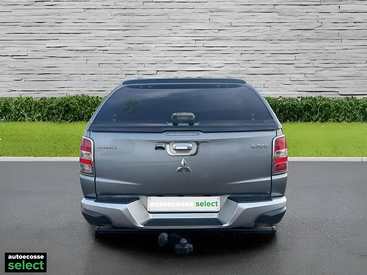 Used 2019 Mitsubishi L200 Barbarian Grey - Interior and Exterior details 6