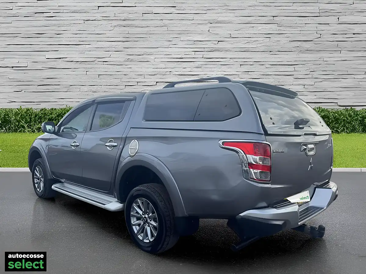 Used 2019 Mitsubishi L200 Barbarian Grey - Interior and Exterior details 7