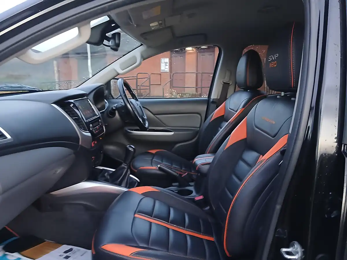 Used 2019 Mitsubishi L200 Barbarian Svp Ii Black - Interior and Exterior details 11