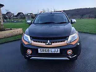 Used 2019 Mitsubishi L200 Barbarian Svp Ii Black - Interior and Exterior details 6