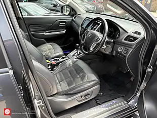 Used 2019 Mitsubishi L200 Barbarian X Grey - Interior and Exterior details 2