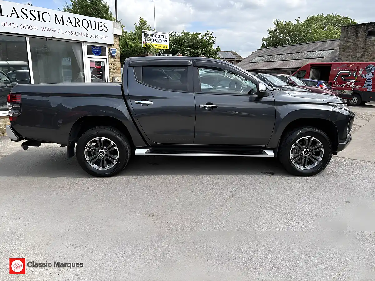 Used 2019 Mitsubishi L200 Barbarian X Grey - Interior and Exterior details 7