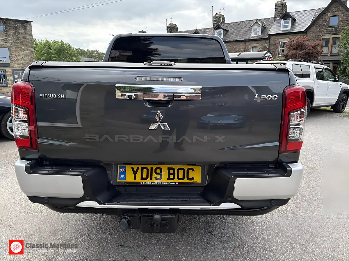 Used 2019 Mitsubishi L200 Barbarian X Grey - Interior and Exterior details 9