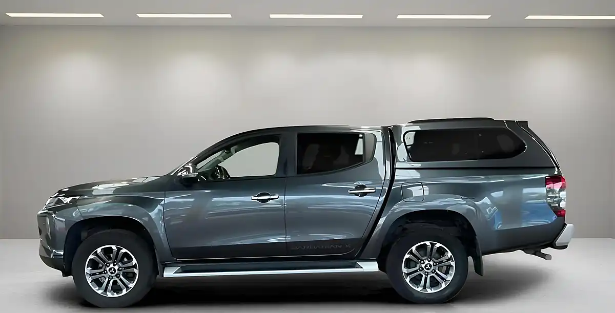 Used 2019 Mitsubishi L200 Barbarian X Grey - Interior and Exterior details 4