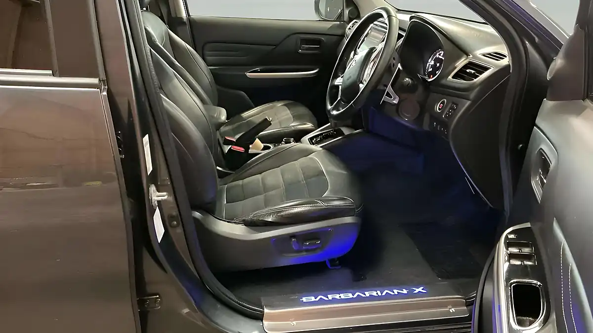 Used 2019 Mitsubishi L200 Barbarian X Grey - Interior and Exterior details 5