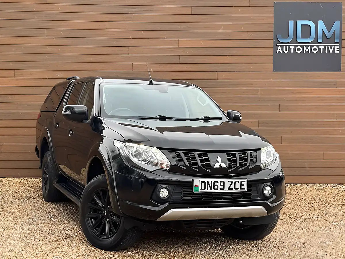 Used 2019 Mitsubishi L200 Black Edition Black - Front View