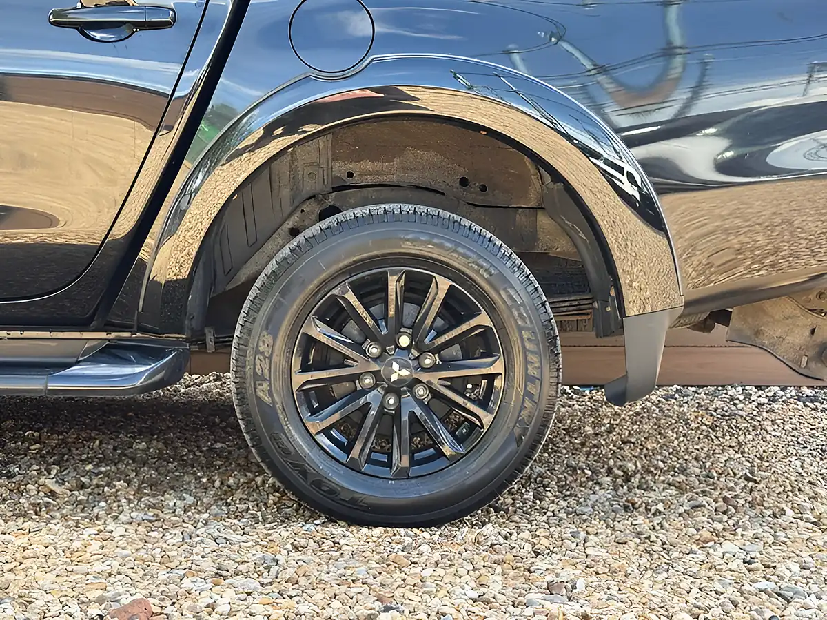 Used 2019 Mitsubishi L200 Black Edition Black - Interior and Exterior details 13
